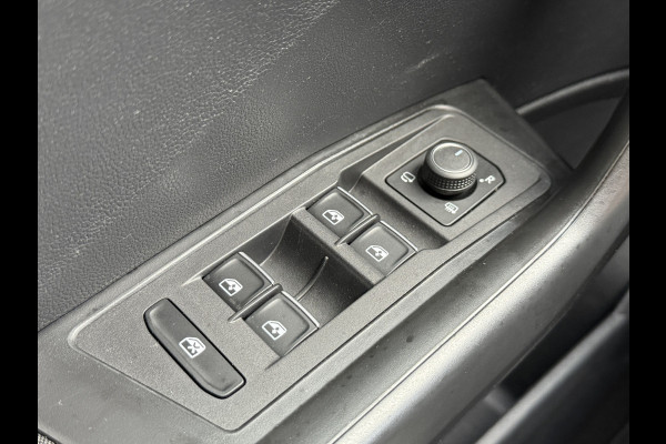 Volkswagen T-Roc 2.0 TSI 4Motion Sport Business R | Pano | R-Line | Stoelverwarming Apple Carplay | Elektrische kofferklep