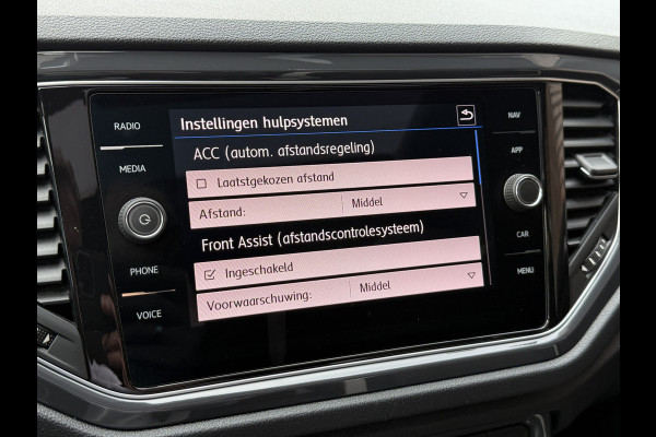 Volkswagen T-Roc 2.0 TSI 4Motion Sport Business R | Pano | R-Line | Stoelverwarming Apple Carplay | Elektrische kofferklep