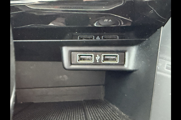 Volkswagen T-Roc 2.0 TSI 4Motion Sport Business R | Pano | R-Line | Stoelverwarming Apple Carplay | Elektrische kofferklep