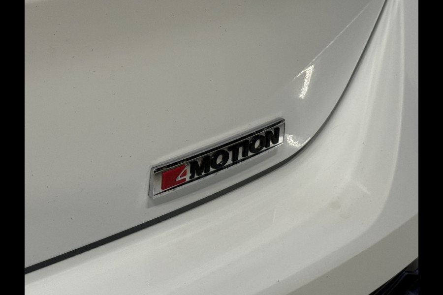 Volkswagen T-Roc 2.0 TSI 4Motion Sport Business R | Pano | R-Line | Stoelverwarming Apple Carplay | Elektrische kofferklep