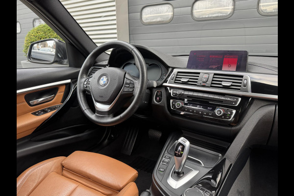 BMW 3-serie 320i Corporate Lease High Executive | Navigatie | Privacy Glass | Lichtmetalen Velgen | Climate Control | Xenon |