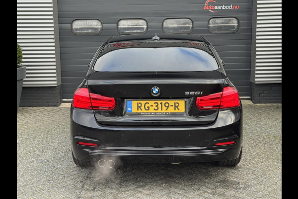 BMW 3-serie 320i Corporate Lease High Executive | Navigatie | Privacy Glass | Lichtmetalen Velgen | Climate Control | Xenon |