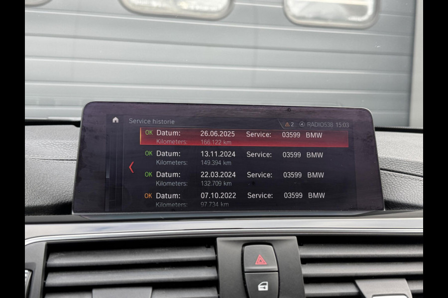 BMW 3-serie 320i Corporate Lease High Executive | Navigatie | Privacy Glass | Lichtmetalen Velgen | Climate Control | Xenon |