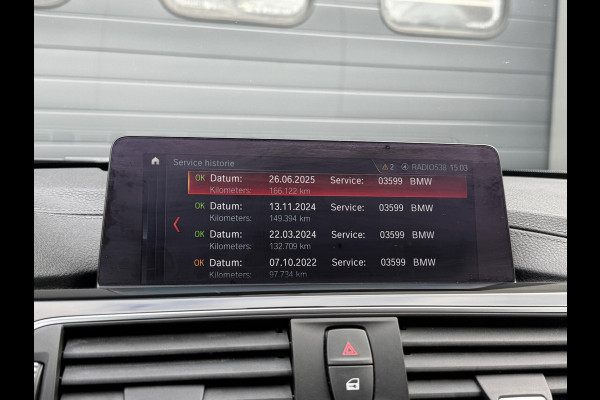 BMW 3-serie 320i Corporate Lease High Executive | Navigatie | Privacy Glass | Lichtmetalen Velgen | Climate Control | Xenon |