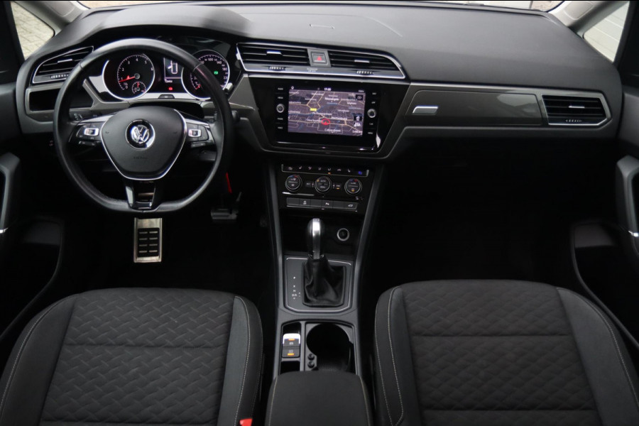 Volkswagen Touran 1.4 TSI 7p / PANODAK / ADAPT CRUISE / TREKHAAK ELEK / CAMERA