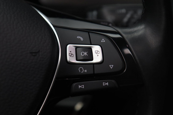 Volkswagen Touran 1.4 TSI 7p / PANODAK / ADAPT CRUISE / TREKHAAK ELEK / CAMERA