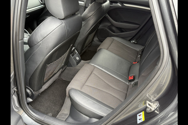 Audi A3 Limousine 35 TFSI CoD Sport S Line Edition | S-Line | Panoramadak | Draadloze telefoonlader .