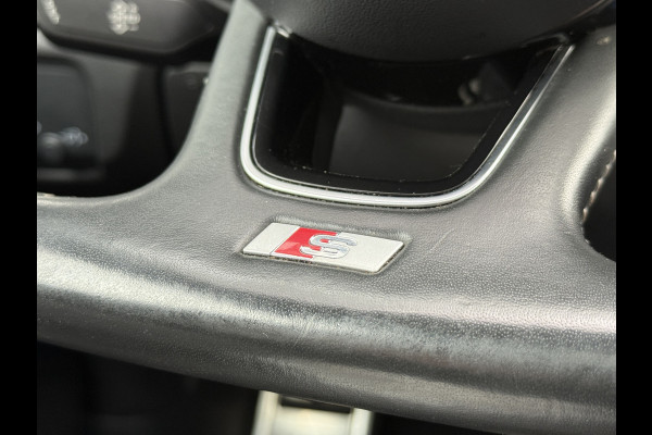 Audi A3 Limousine 35 TFSI CoD Sport S Line Edition | S-Line | Panoramadak | Draadloze telefoonlader .