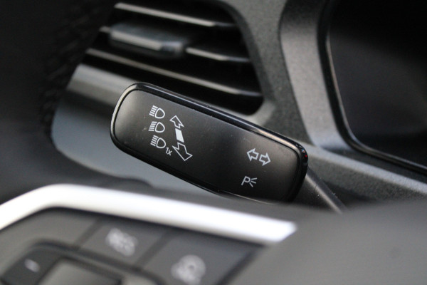 Volkswagen Caddy Cargo Maxi 2.0 TDI Style 102pk - Trekhaak - Carplay - Camera - LED - ErgoStoel - Rijklaar