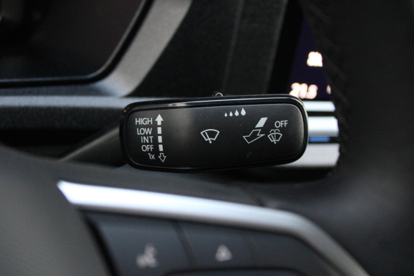 Volkswagen Caddy Cargo Maxi 2.0 TDI Style 102pk - Trekhaak - Carplay - Camera - LED - ErgoStoel - Rijklaar