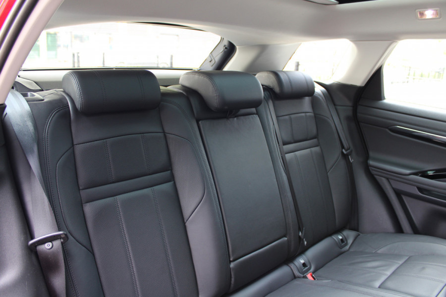 Land Rover Range Rover Evoque 2.0 D180 AWD HSE | NETTE STAAT | PANO | MEMORY | STOELVERW | ELEK TREKHAAK | CAMERA |