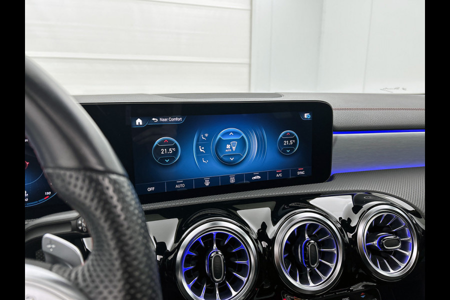 Mercedes-Benz CLA-Klasse 180 Business Solution AMG Panoramadak | Lichtmetalen velgen 5 spaaks |BMUX wide screen\ Naviagtie | parking support met camera achter | Inclusief 24 maanden MB Certified garantie voor Europa.