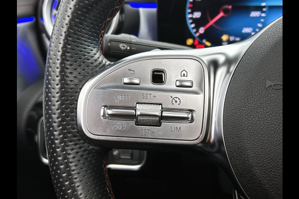 Mercedes-Benz CLA-Klasse 180 Business Solution AMG Panoramadak | Lichtmetalen velgen 5 spaaks |BMUX wide screen\ Naviagtie | parking support met camera achter | Inclusief 24 maanden MB Certified garantie voor Europa.