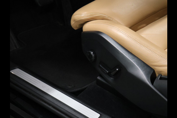 Volvo XC60 2.0 B5 AWD Inscription [MEMORY SEATS, APPLE CARPLAY, ANDROID, STUURVERWARMING, CAMERA, STOELVERWARMING V+A, VOL LEDER, CRUISE, CLIMATE, NIEUWSTAAT]