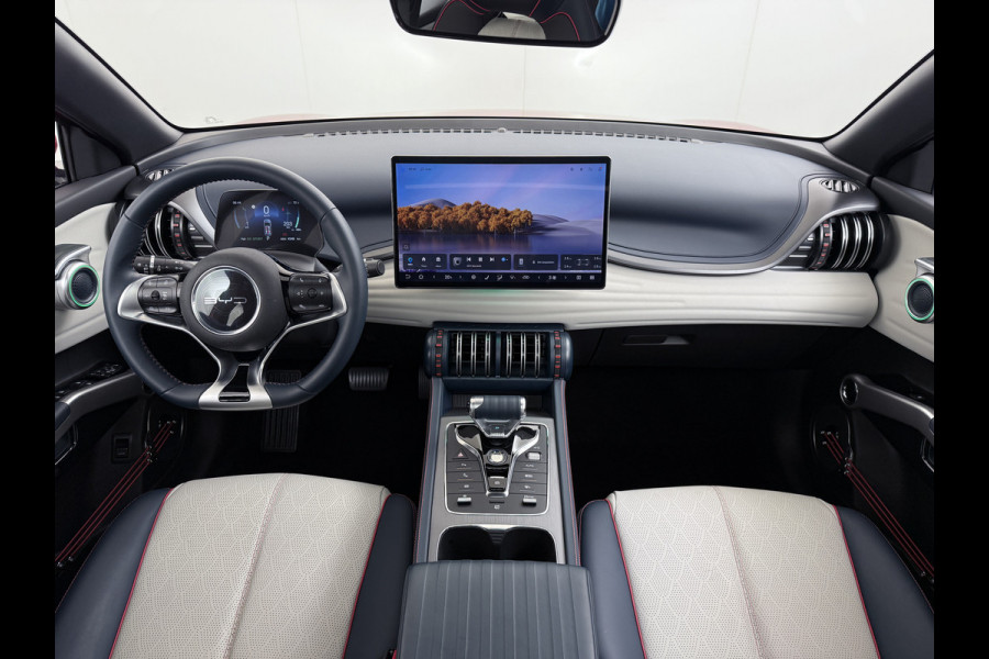 BYD ATTO 3 60kWh Design SOH 98% Pano-dak Leer+Elektr.Verst. Warmtepomp Adaptieve Cruise 360°Camera Apple Carplay Android Auto Elektr.Achter Verkeersbord detectie WiFi DAB Led Rijstrooksensor Keyless Smartphone Entry Fabrieksgarantie tot 12-12-2030/150.000km Garantie. Op de LFP Accu tot 12-12-2030/200.000km €44.000,- Nieuw!