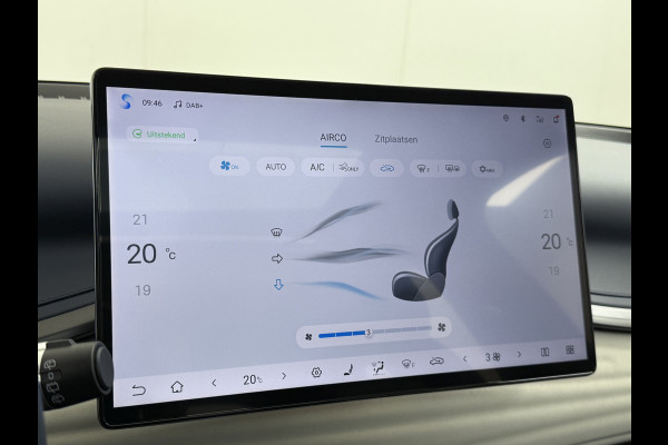 BYD ATTO 3 60kWh Design SOH 98% Pano-dak Leer+Elektr.Verst. Warmtepomp Adaptieve Cruise 360°Camera Apple Carplay Android Auto Elektr.Achter Verkeersbord detectie WiFi DAB Led Rijstrooksensor Keyless Smartphone Entry Fabrieksgarantie tot 12-12-2030/150.000km Garantie. Op de LFP Accu tot 12-12-2030/200.000km €44.000,- Nieuw!