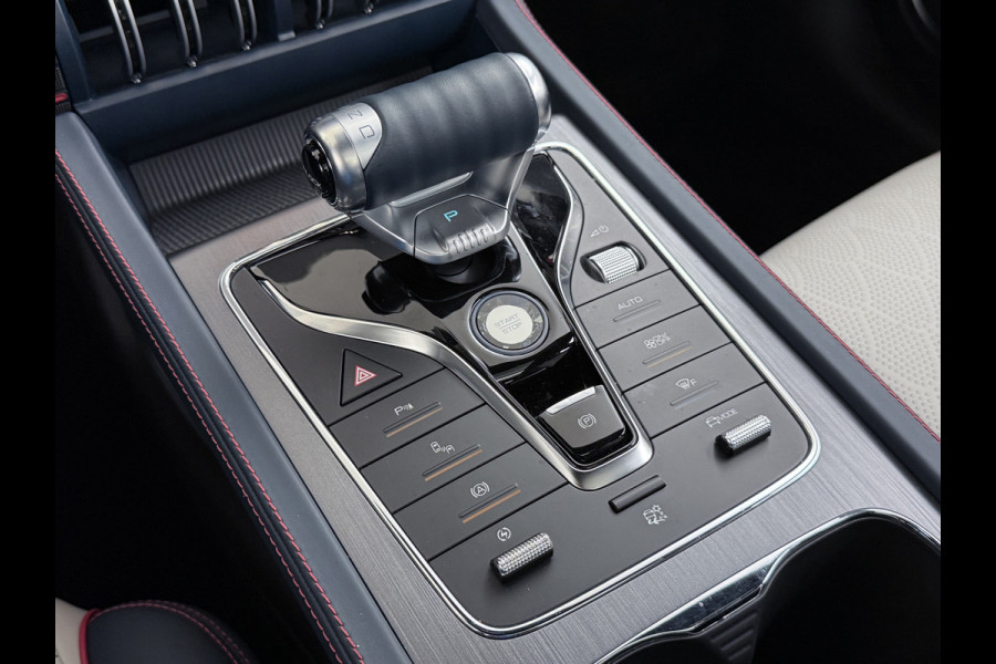 BYD ATTO 3 60kWh Design SOH 98% Pano-dak Leer+Elektr.Verst. Warmtepomp Adaptieve Cruise 360°Camera Apple Carplay Android Auto Elektr.Achter Verkeersbord detectie WiFi DAB Led Rijstrooksensor Keyless Smartphone Entry Fabrieksgarantie tot 12-12-2030/150.000km Garantie. Op de LFP Accu tot 12-12-2030/200.000km €44.000,- Nieuw!