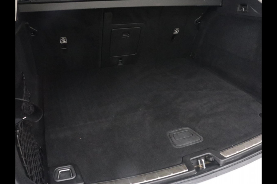 Volvo XC60 2.0 Recharge T6 AWD Inscription | Panoramadak | Trekhaak | Leder | Stoelverwarming | Camera | Carplay | Navigatie | Full LED | Parkeerhulp | Memory | PHEV | Plug In