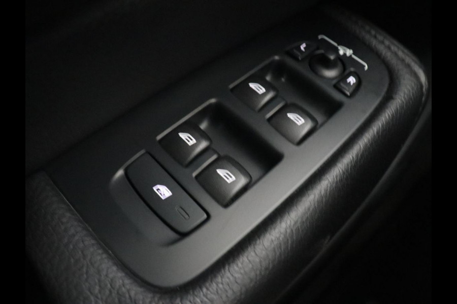 Volvo XC60 2.0 Recharge T6 AWD Inscription | Panoramadak | Trekhaak | Leder | Stoelverwarming | Camera | Carplay | Navigatie | Full LED | Parkeerhulp | Memory | PHEV | Plug In