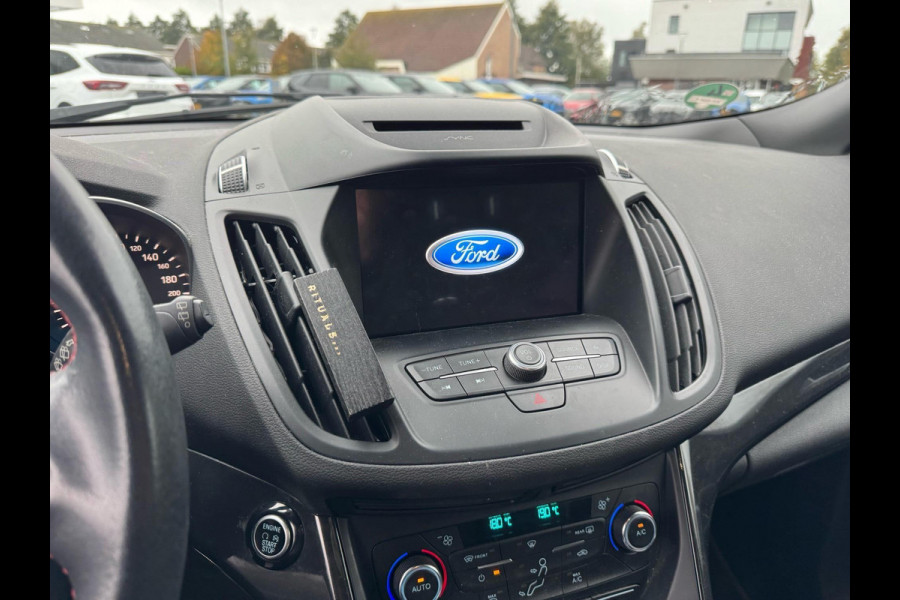 Ford Kuga 1.5 EcoBoost ST Line 150pk Achteruitrijcamera | Bi-Xenon Koplampen | Voorruit verwarming | 2.000kg Trekgewicht