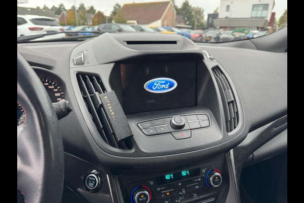 Ford Kuga 1.5 EcoBoost ST Line 150pk Achteruitrijcamera | Bi-Xenon Koplampen | Voorruit verwarming | 2.000kg Trekgewicht