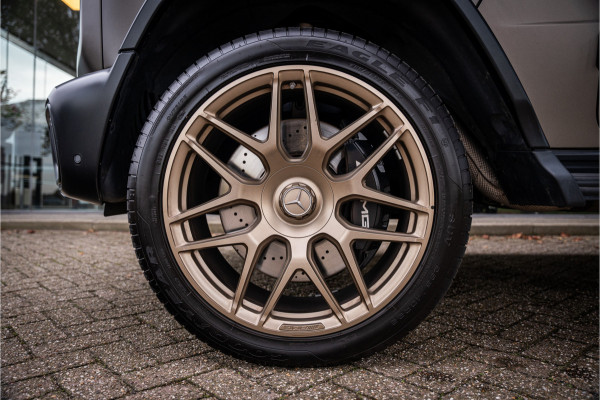 Mercedes-Benz G-Klasse AMG 63 ** Akrapovic ** AMG Performance Pack ** Carbon ** Xpell PPF Face-lift MY25 ** Target Blue Eye ** Manufaktur