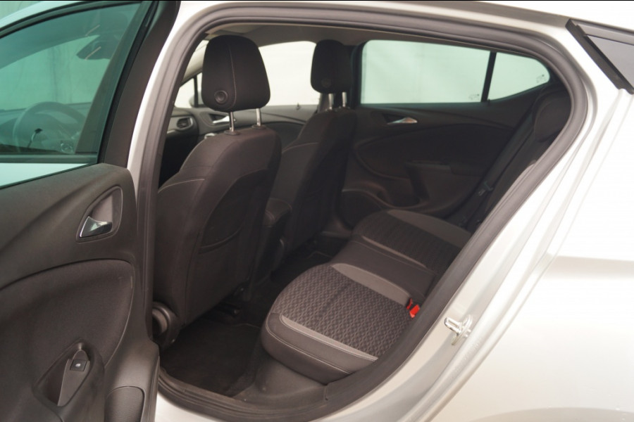 Opel Astra 1.2 110pk Business Executive -NAVI-ECC-PDC-CAM-