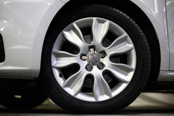 Audi A1 Sportback 1.4 TFSI Pro Line PANO NAVI BLUET STOELVW PDC ECC '18