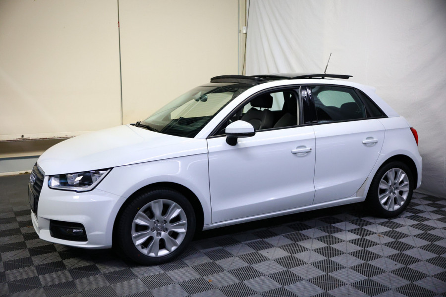 Audi A1 Sportback 1.4 TFSI Pro Line PANO NAVI BLUET STOELVW PDC ECC '18