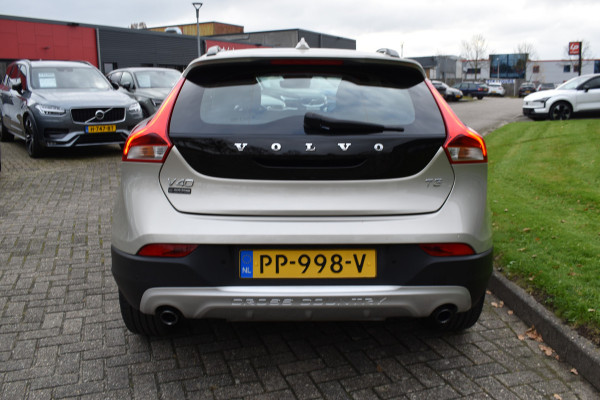 Volvo V40 Cross Country T3 153PK Automaat Nordic+ | Standkachel | Stoelverwarming | 17"LMV | LED