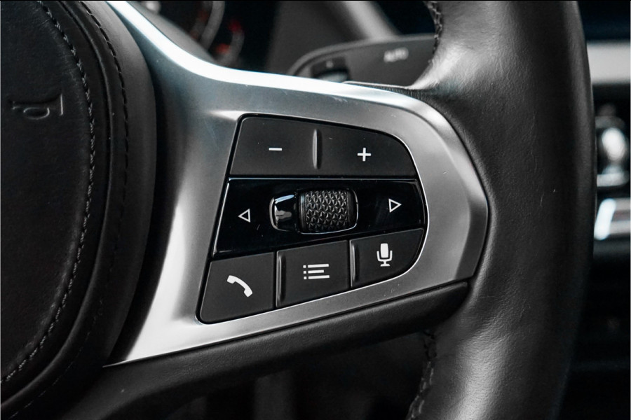 BMW 2 Serie Gran Coupé 218i M-Sport Automaat Pano HUD HiFi 19"