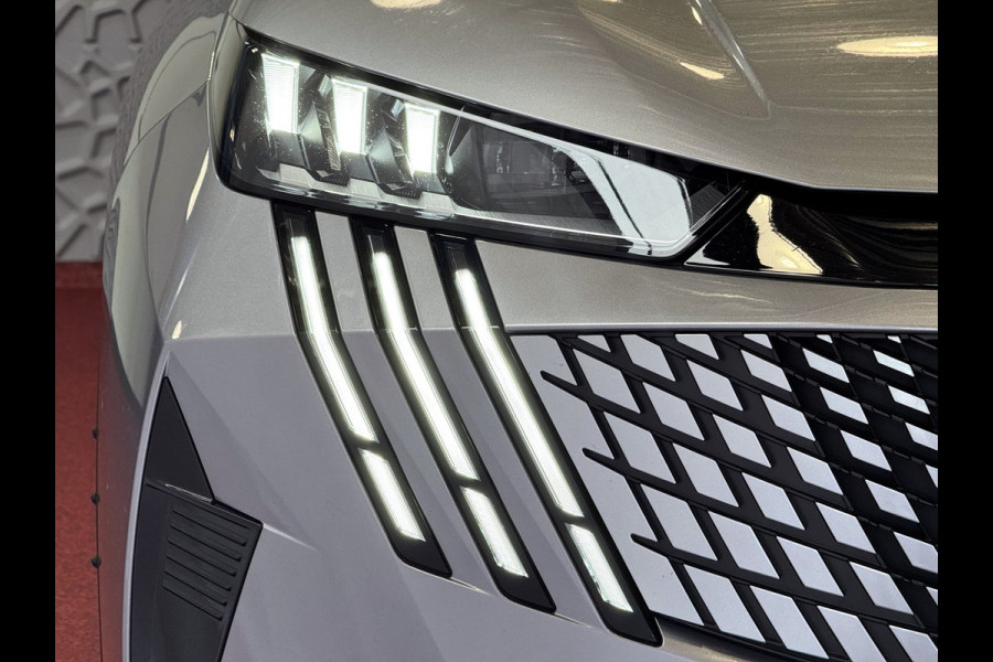 Peugeot 5008 1.2 HYBRID 145e PANODAK AFN.TREKHAAK GT LINE AUT. CARPLAY NAVI STOELVERW KEYLESS 7P 7 Persoons