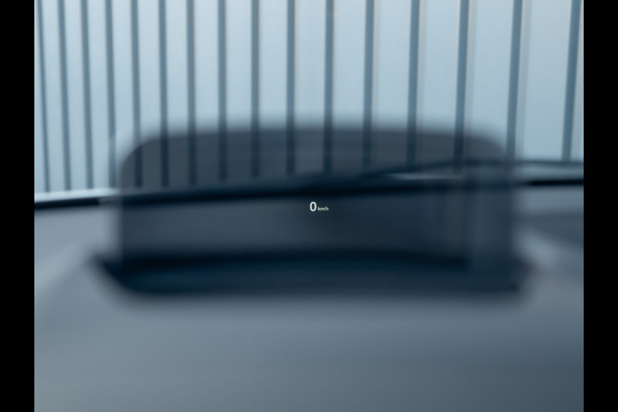 BMW 2 Serie Active Tourer 218i Business Edition Plus | Panodak | Head Up | Trekhaak | Camera | Prijs Rijklaar!!