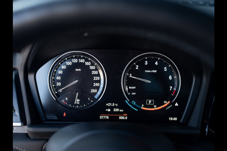 BMW 2 Serie Active Tourer 218i Business Edition Plus | Panodak | Head Up | Trekhaak | Camera | Prijs Rijklaar!!