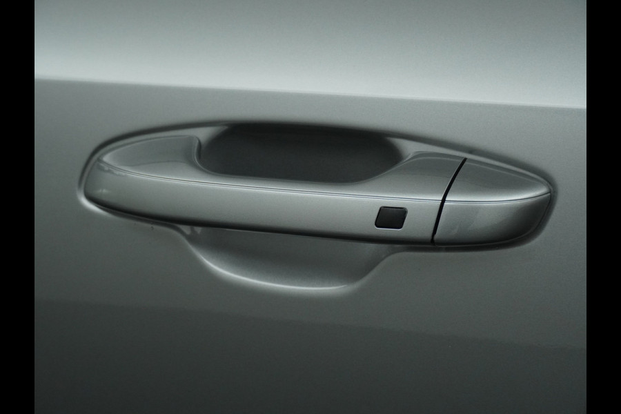 Kia Niro EV DynamicPlusLine 64.8 kWh Automaat - Climate Control - LED - Stoel/Stuurverwarming - Leder - Navigatie - Adaptief Cruise Control - Fabrieksgarantie Tot 2031