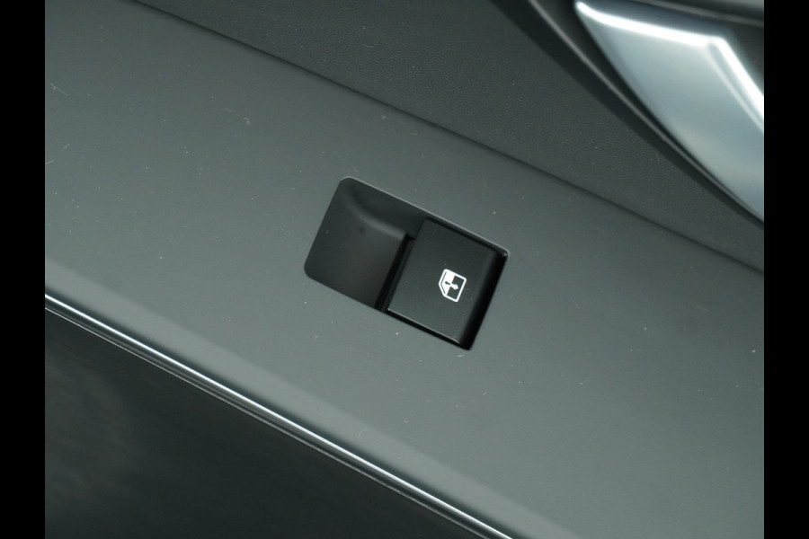 Kia Niro EV DynamicPlusLine 64.8 kWh Automaat - Climate Control - LED - Stoel/Stuurverwarming - Leder - Navigatie - Adaptief Cruise Control - Fabrieksgarantie Tot 2031