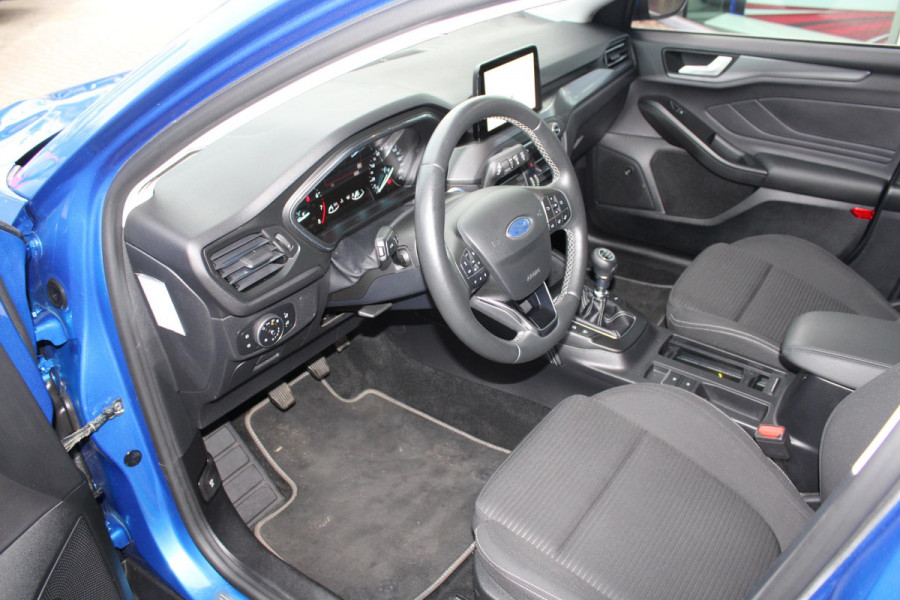 Ford FOCUS Wagon 1.5 EcoBoost 150 PK Titanium Business | Trekhaak | Trekgewicht 1500 KG | Winterpack | Design Pack | Adaptieve Cruise Control | Camera | LED koplampen | Dealeronderhouden