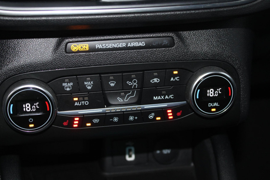 Ford FOCUS Wagon 1.5 EcoBoost 150 PK Titanium Business | Trekhaak | Trekgewicht 1500 KG | Winterpack | Design Pack | Adaptieve Cruise Control | Camera | LED koplampen | Dealeronderhouden