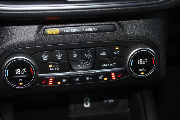 Ford FOCUS Wagon 1.5 EcoBoost 150 PK Titanium Business | Trekhaak | Trekgewicht 1500 KG | Winterpack | Design Pack | Adaptieve Cruise Control | Camera | LED koplampen | Dealeronderhouden