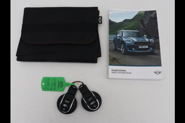 MINI Countryman 1.5 One Business Edition | Leder | Stoelverwarming | Carplay | Navigatie | Full LED | Keyless | Parkeerhulp | Climate control | Cruise control