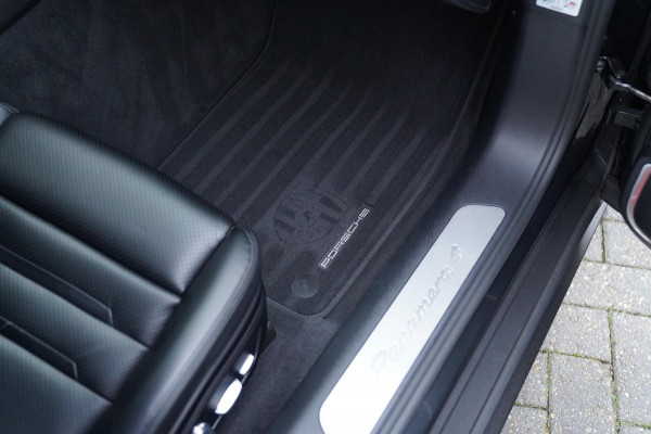 Porsche Panamera Sport Turismo 2.9 4 E-Hybrid | Sport Chrono | 21 inch | Panorama | Sport uitlaat | Luchtvering | Spoiler | LED |