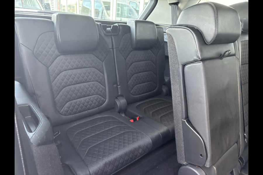 Škoda Kodiaq 1.5 TSI Business Edition 7persoons | Trekhaak | Stoelverwarming | Parkeer Camera | Cruise