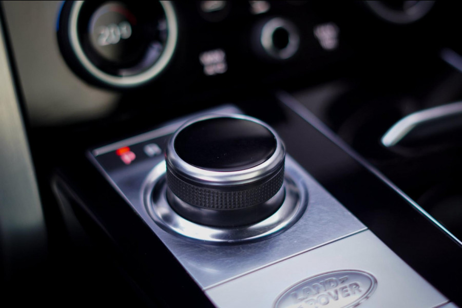 Land Rover Range Rover P400e / Pano / Stoelklima / Carpathian Grey / Carplay