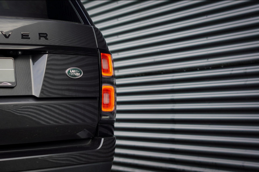 Land Rover Range Rover P400e / Pano / Stoelklima / Carpathian Grey / Carplay