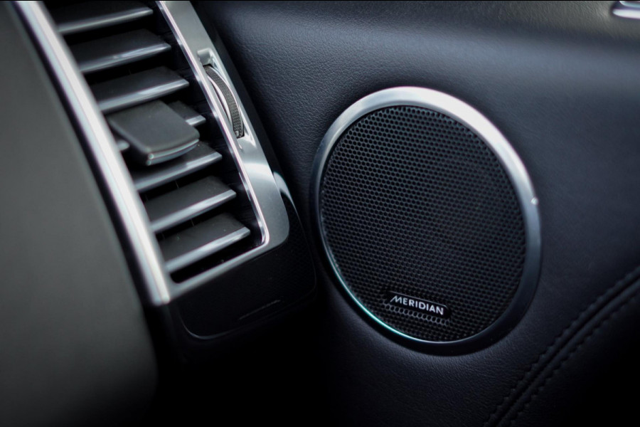 Land Rover Range Rover P400e / Pano / Stoelklima / Carpathian Grey / Carplay