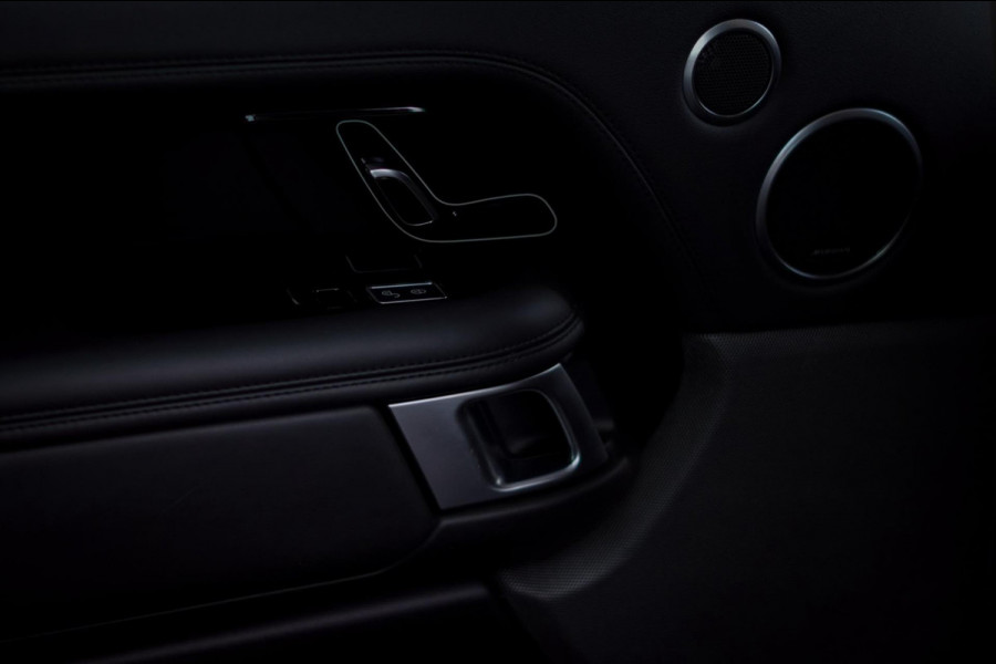 Land Rover Range Rover P400e / Pano / Stoelklima / Carpathian Grey / Carplay