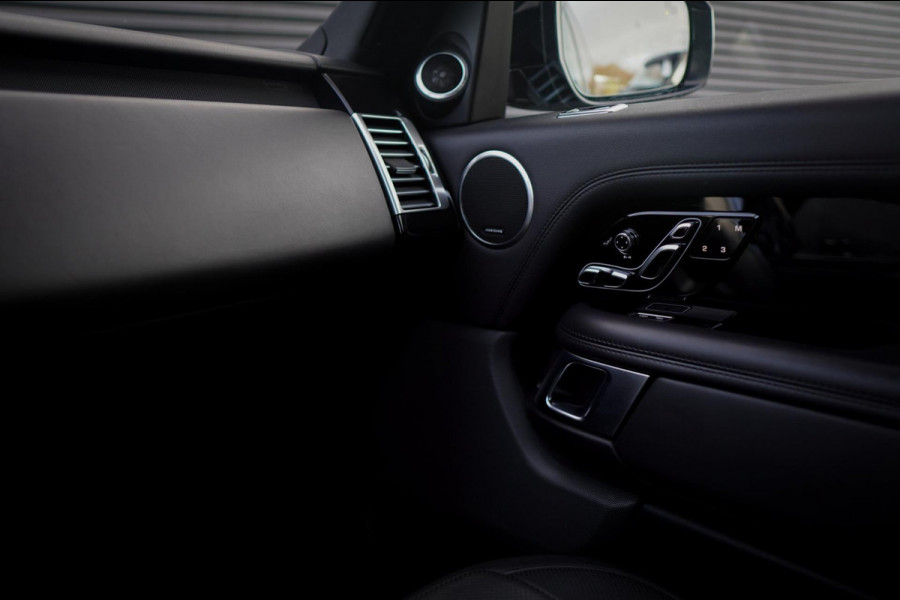 Land Rover Range Rover P400e / Pano / Stoelklima / Carpathian Grey / Carplay