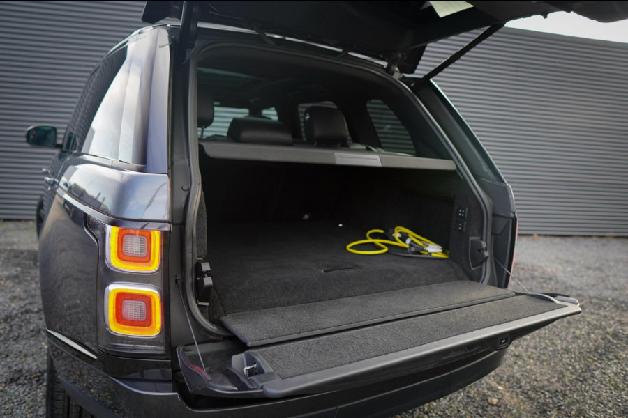 Land Rover Range Rover P400e / Pano / Stoelklima / Carpathian Grey / Carplay