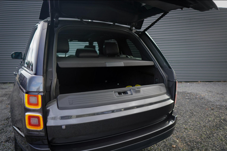 Land Rover Range Rover P400e / Pano / Stoelklima / Carpathian Grey / Carplay