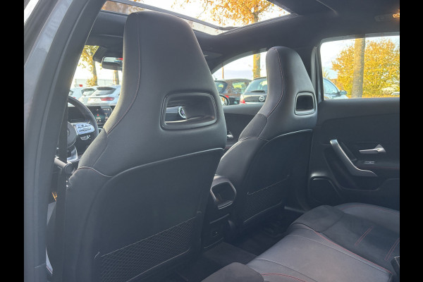 Mercedes-Benz A-Klasse 180 Premium Plus | AMG Styling | Pano | Sfeerverlichting | Stoelverwarming